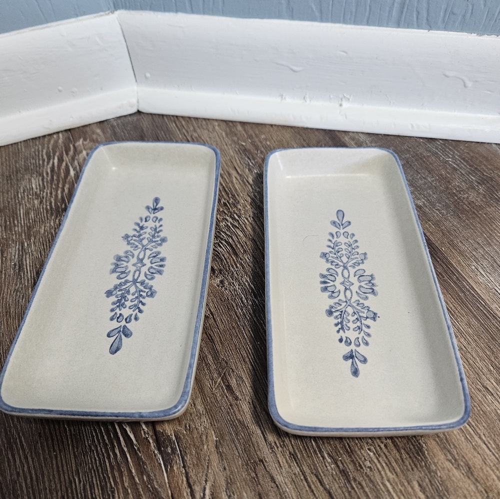 Set of 2 Vintage Pfaltzgraff Yorktowne Relish Cracker Dishes 716-51, Circa 1970s